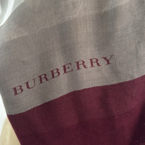 Burberry tan, cream and maroon Scarf. Great condition. - Picture 2 of 8